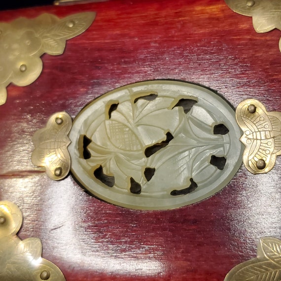 Vintage Chinese Carved Jade Chest Jewelry Box Gem