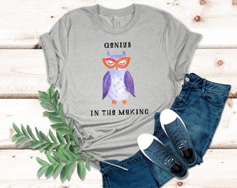 Camiseta de búho genio en ciernes, perfecta para pensadores inteligentes y amantes de los búhos