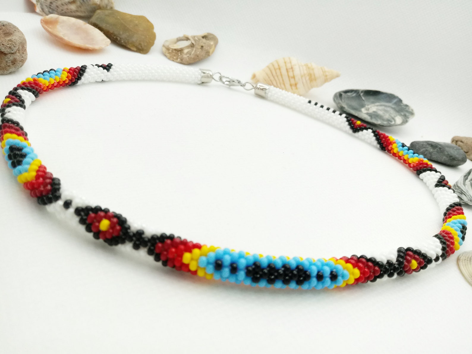 Kit Perles Créatif 24 Types 800 Pièces | Pour Bracelets DIY, Bijoux | Avec Fil, Fermoirs, Boîte Rangement | Enfants, Adultes