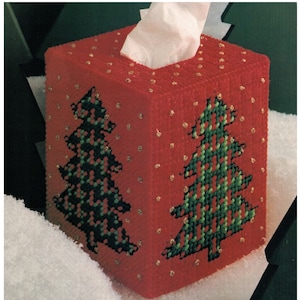 Plaid  Tree Tissue Box Cover Plastic Canvas Pattern