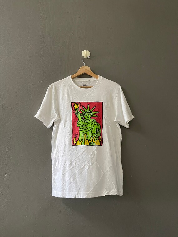 Keith Haring Sprz Ny X Uniqlo Statue of 