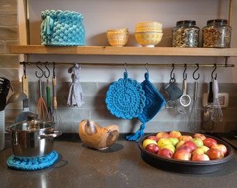 Turquoise Crochet Hot Pot Holder / Oven Mitts / Kitchen Pad Mat / Round / Square Crochet Dishcloth