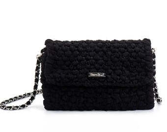 Black Foldover Crossbody Bag / Vegan clutch Bag / Black Clutch bag / Envelope Clutch Bag / Clutch Bag Chain / Clutch & Crossbody