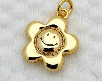Dije de flor sonriente bañado en oro de 18 quilates: colgante para collar DIY