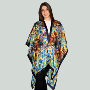 Japanese-Style Kimono: Majolica, Flowers, and Handcrafted Stitching - Made in Italy