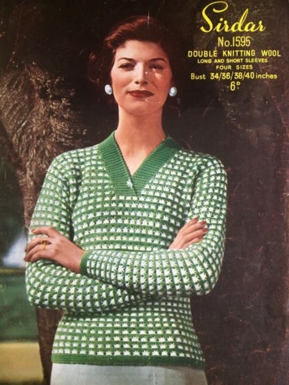 Sirdar No 1595, Vintage Knitting Pattern, Lady's V Neck Jumper
