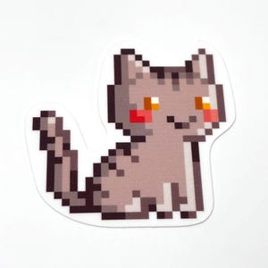 Adesivo de gato malhado cinza pixel, adesivo de gato kawaii, adesivo de gatinho cinza fofo, adesivo com tema de animal, presente para pais de gatos, mãe de gato, gato malhado cinza
