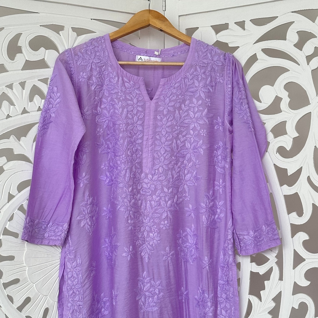 Tvis and Bliss. Hand Embroidered Lavender Georgette Lucknow Chikankari kurti
