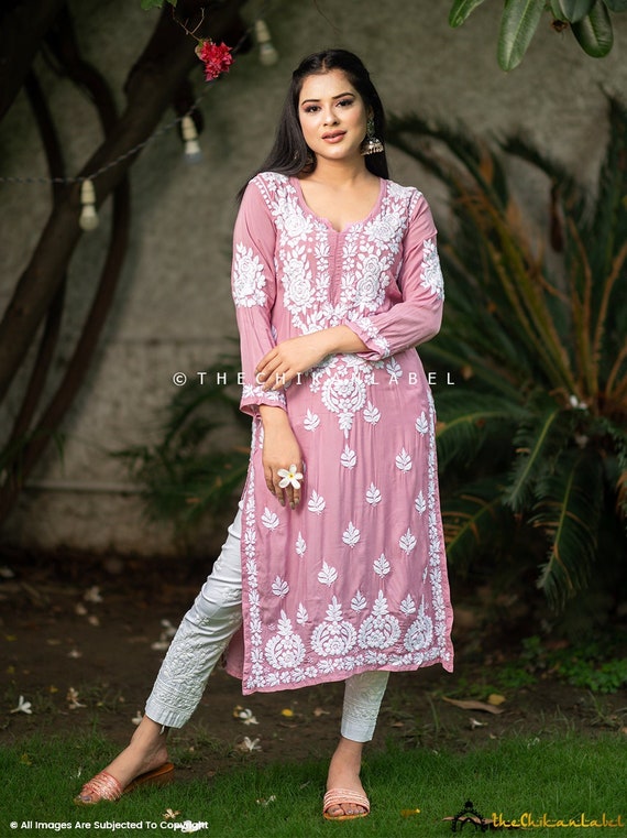 Cotton Straight Red Lucknowi Chikan Kurti at Rs 450 in Lucknow | ID:  2851527576562