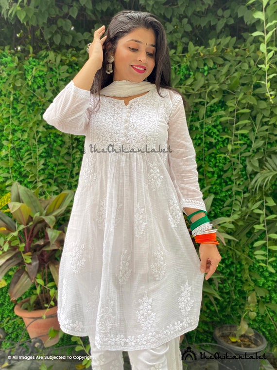 WHITE SHORT KURTA Thechikanlabel Kota 