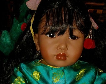 2001 *RARE* Normah Live Like a Bali Dancer Gotz Doll !!!