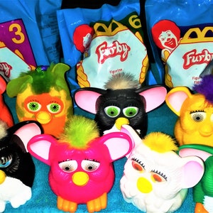 11 Vintage McDonald&#39;s Furbies