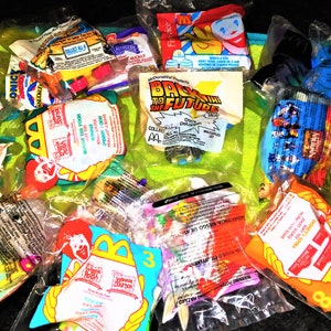 16 Old Assorted McDonald&#39;s Toys