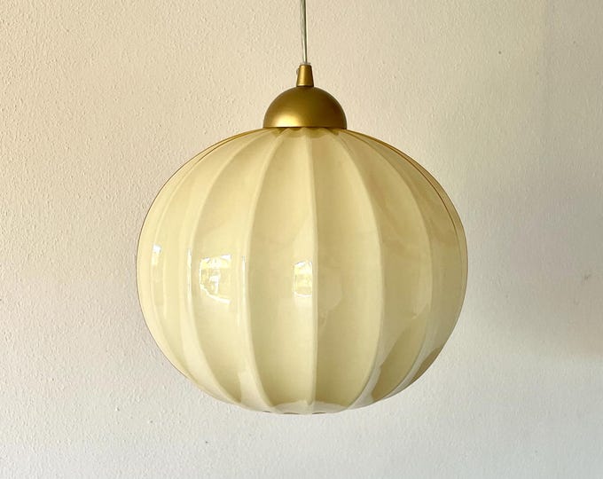 Cream-colored Murano glass segment chandelier, mouth-blown and hand-crafted