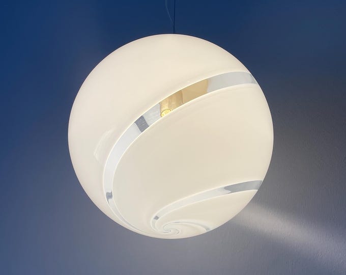 Vintage 1980s Murano glass chandelier, hand-crafted in a spiral shape.