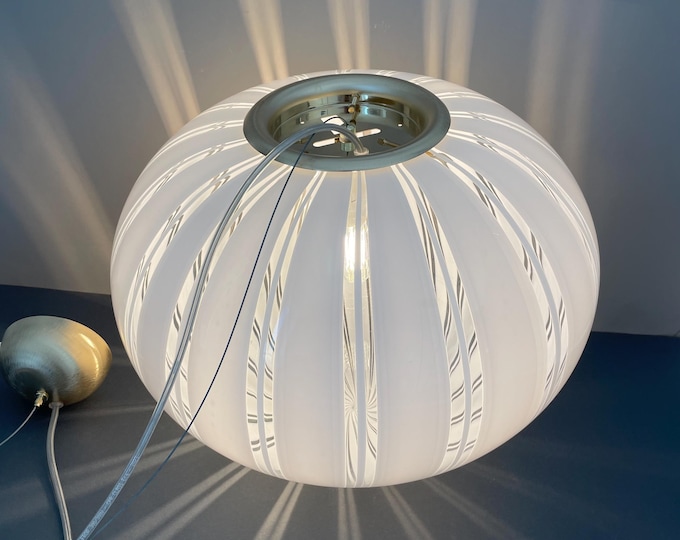 Gorgeous large Murano glass chandelier with filigree and white canes, modern Italian 70s