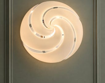 Lovely Murano wall/ceiling lamp, vintage 80s, with white swirl glass