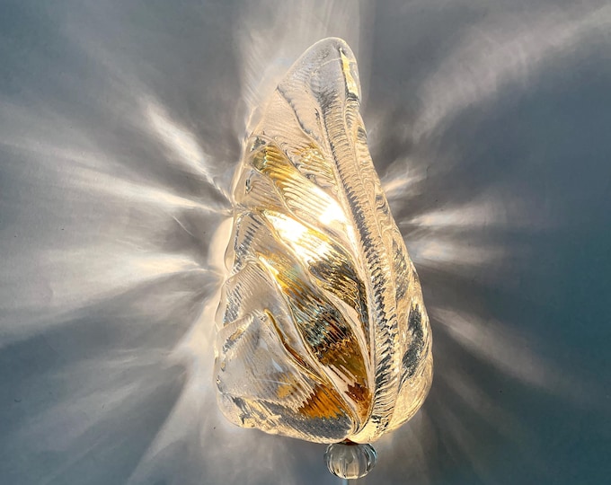 Vintage Murano leaf wall lamp, with stunning transparent and golden glass