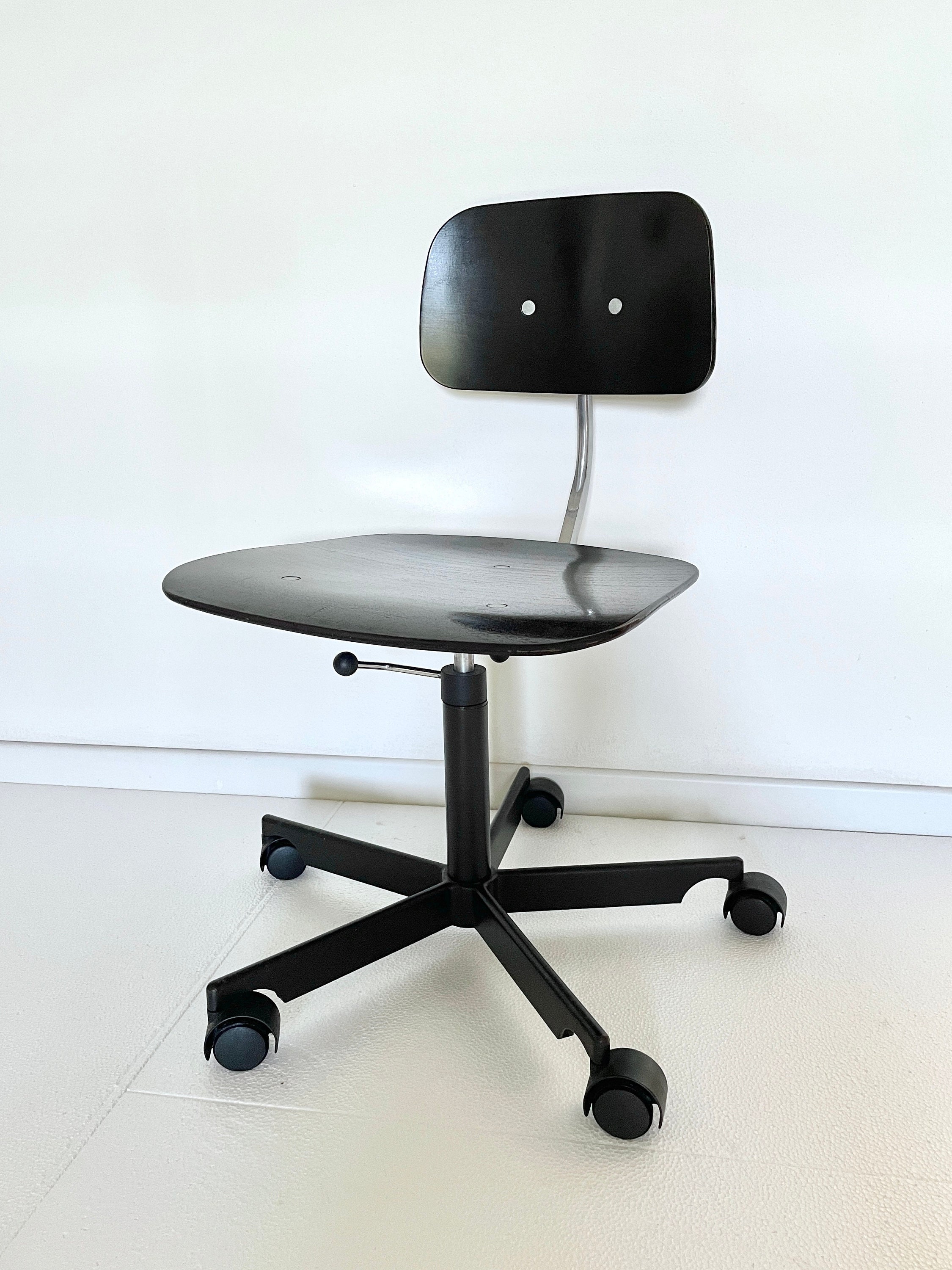 KEVI chair 2003 Fritz Hansen, Danish design icon by Jørgen KEVI chair 2003 Fritz Hansen, Danish design icon by Jørgen