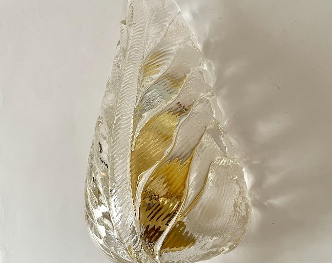 Vintage Murano leaf wall lamp, with stunning transparent and golden glass