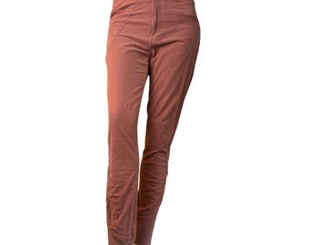 Pantalones deportivos de pana Tsumori Chisato color rosa malva, corte ajustado, de diseñador japonés, talla pequeña.