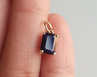 Square Sapphire charm, 18k solid gold Charms, Handmade Jewelry Charm, Sapphire gold Charm Pendant, Prong Setting Emerald Cut Sapphire Charms