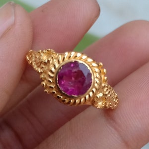 Anel solitário com rubi em ouro maciço 14K: Gema delicada, anel com pedra do mês de julho, presente para o Dia das Mães imagem 6