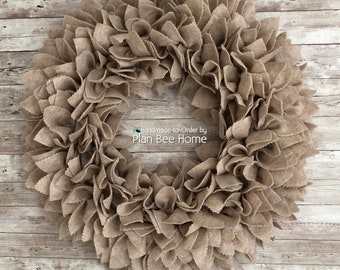 Felt Beige Farmhouse Wreath - Outdoor/Indoor