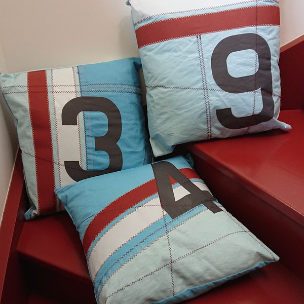 Cushion in sky blue recycled sailcloth with gray or white number