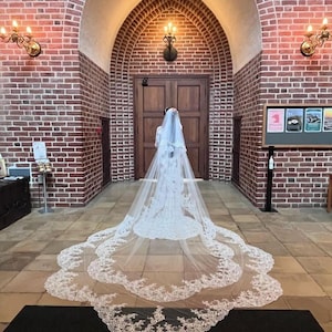 Petula - Scalloped Royal Cathedral Wedding veil, Long Dramatic 5 Meter Floral Lace Bridal Veil