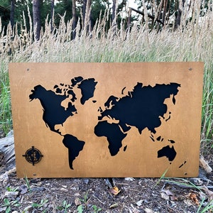 Décoration murale en bois de carte du monde | Décoration d'appartement personnalisée | Grande décoration de bureau unique | Cadeau 5e anniversaire | Cadeau pour un amateur de voyages