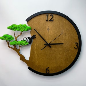 Wooden wall clock with humming bird and bonsai tree made of stabilized moss | Custom wall decor | Botanical clock | Gift for home décor