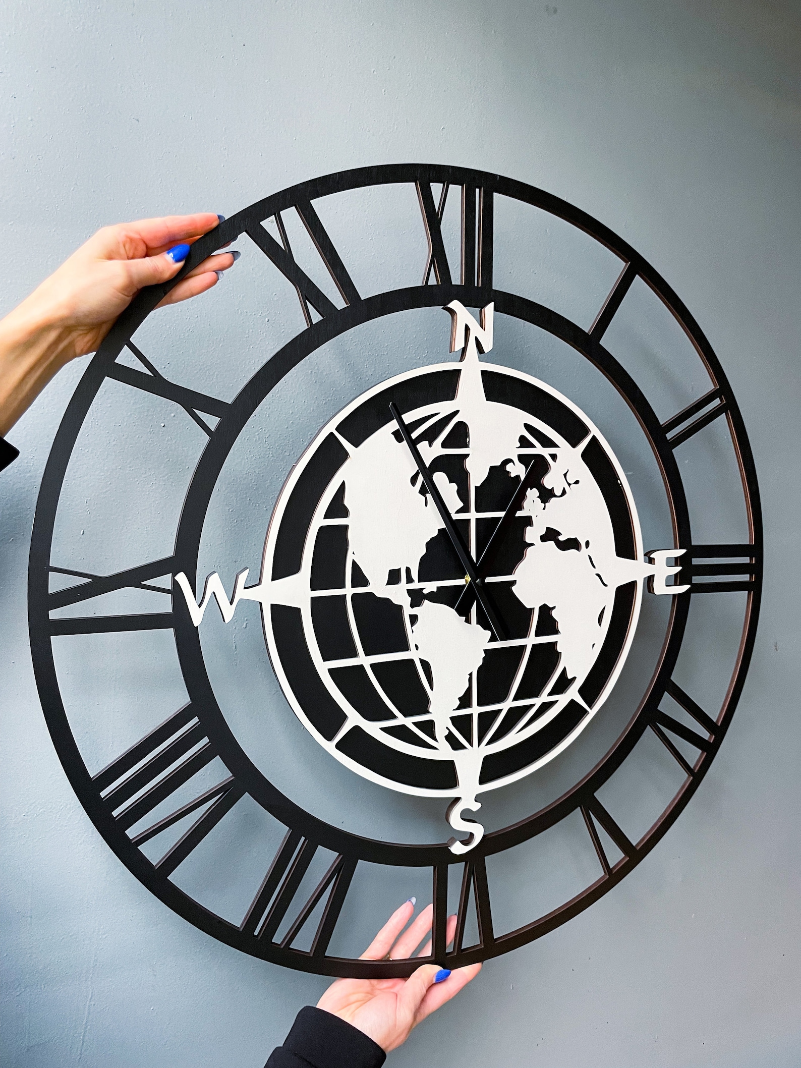 World Map Wooden Wall Clock, Earth Wall Clock, Geographic Compass Clock ...