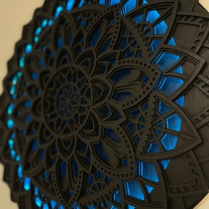 Mandala Holzwandkunst mit farbwechselnder RGB-LED-Beleuchtung | Mandala LED leuchtende Nachtlampe | Geschenk für Meditation, Mantren und Yoga Liebhaber