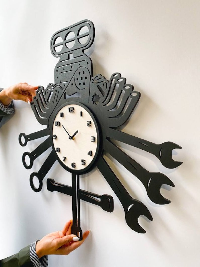 Personalized Garage Wall Clock, Custom Garage Wall Decor, Garage Gift for Him, Car Mechanic Gift
