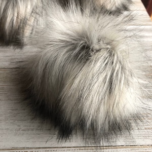 Silver Fox Fur Pom Pom, Long Pile Faux Fur, Hat Topper, Fluffy Pom Pom ...