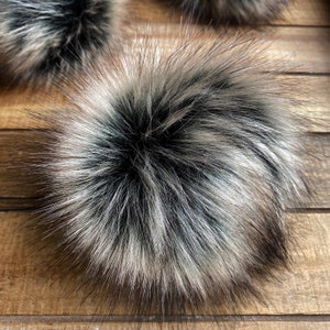 Pompón grande de piel sintética de lobo terrible, piel sintética de pelo largo marrón, pompón esponjoso