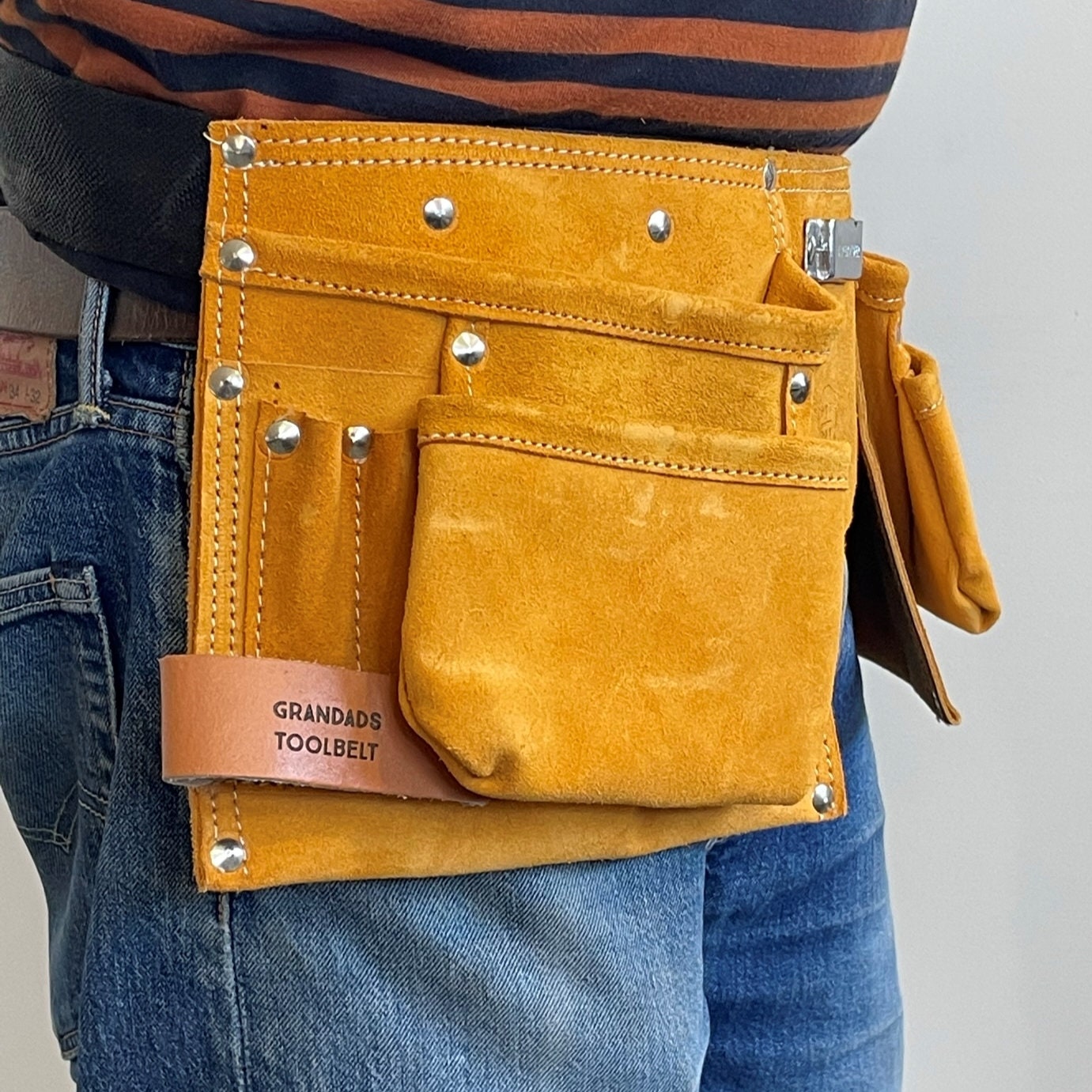 Personalisierter Werkzeuggürtel mit 11 Taschen - Werkzeuggürtel aus Leder - Geschenke für Heimwerker-Papa - Geschenke für ihn - Geburtstag - Weihnachtsgeschenk für Papa - Vatertag