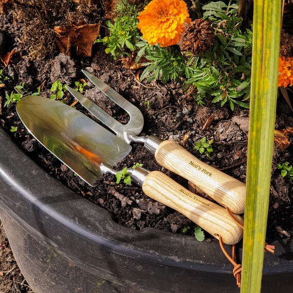 Personalised on sale brick trowel
