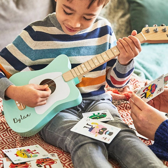 Christendom Slang Necklet Gepersonaliseerde Kinder Loog Gitaar kindergitaar - Etsy Nederland