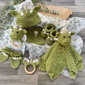 DRAGON Baby Gift Set | Chinese New Year | Newborn Outfit | Hat | Booties | Rattle | Handmade | Crochet | Mum to be | Baby Shower Gift