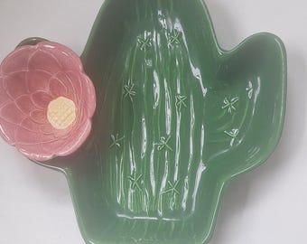 Vintage Treasure Craft Chip & Dip Cactus with flower set 13" x 13".