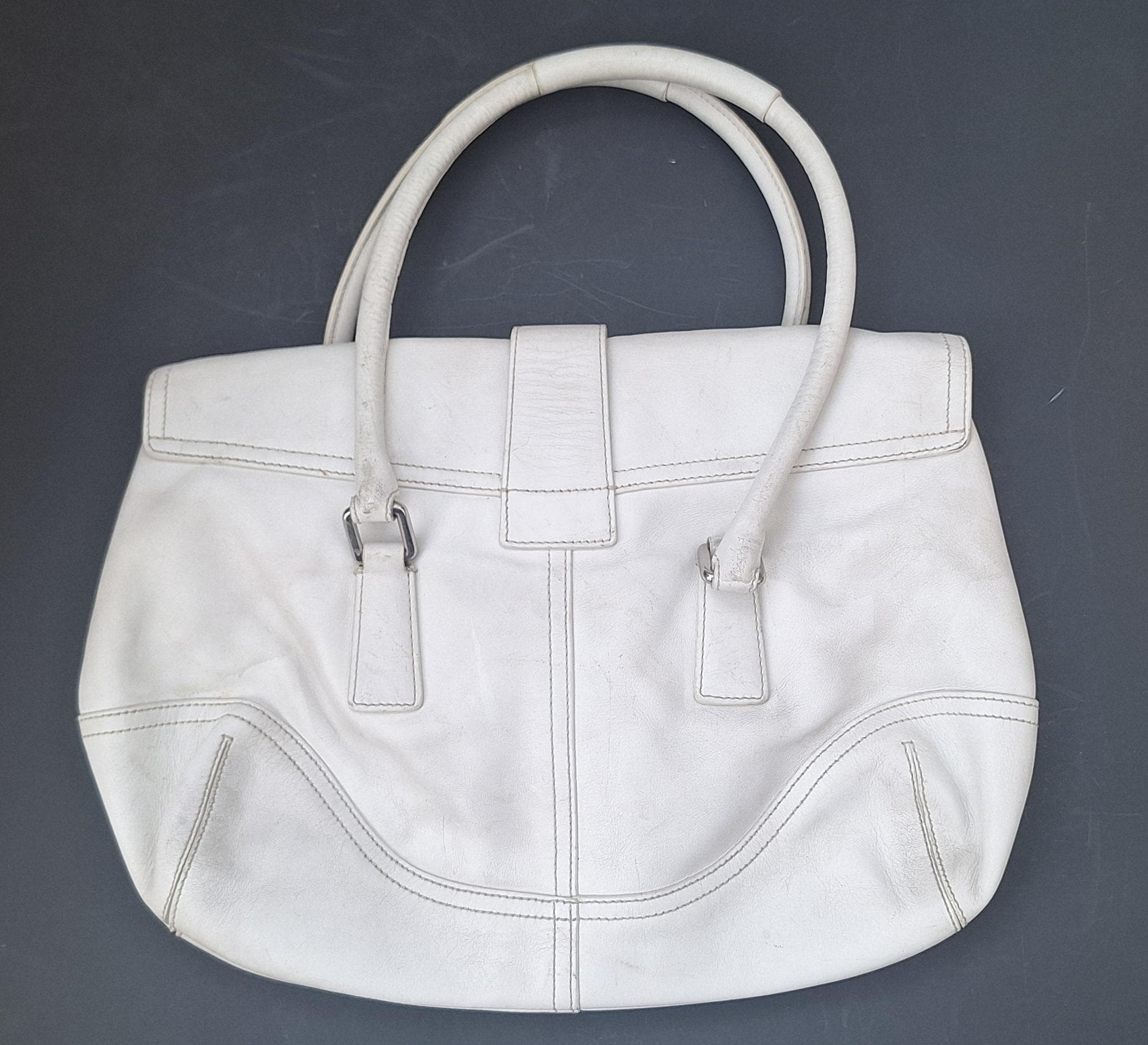 Vintage Coach Flap Soho Hampton White Signature Leather Bag: 14