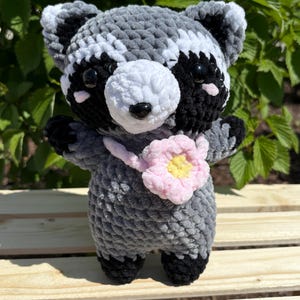 Crochet Raccoon Plushie, Stuffed Animal, Raccoon Toy, Animal Toy, Crochet Animal, Gift for Kids