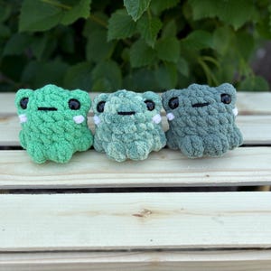 Crochet Chubby Frog, Mini Plushie, Stress Toy, Baby Frog, Frog Plushie, Baby Frog