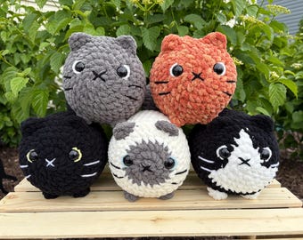 Crochet Loaf Cat Plushie, Crochet Animal, Cat Plush, Stuffed Animal, Gift For All Ages, Gift For Cat Lovers, Support Cat