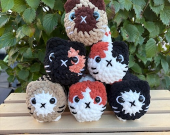 Crochet Loaf Cat Plushie, Gift for Cat Lover, Custom Crochet Cat, Loaf Cat, Crochet Animal