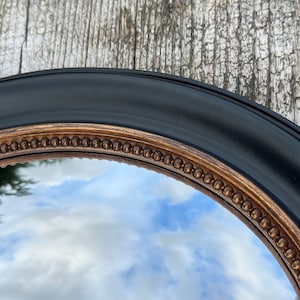 Miroir ovale Rosalie noir et doré patiné patiné 34 x 29 cm image 5