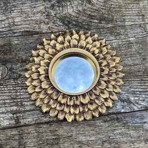 Golden "Marguerite" sun mirror with witch's eye Diam. 20 cm