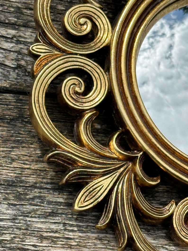 Miroir Lys doré patiné avec oeil de sorcière diamètre 20 cm image 3